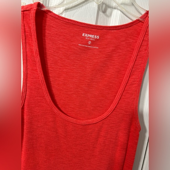 Express Sexy Basic Tank - Picture 2 of 4